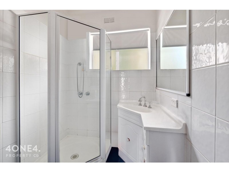 10 Tianna Road, Lindisfarne TAS 7015