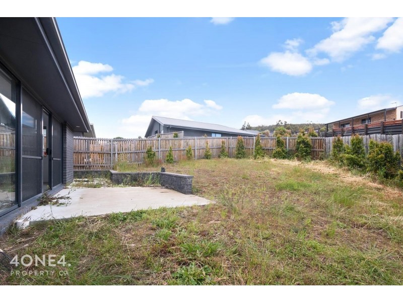 12/18 Carnegie Street, Claremont TAS 7011