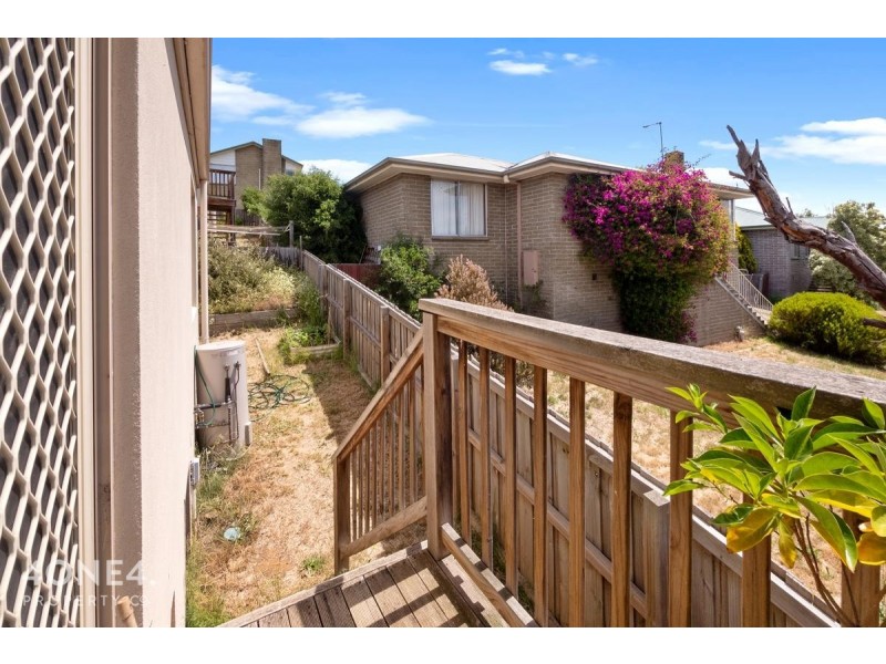 2/84 Lamprill Circle, Herdsmans Cove TAS 7030
