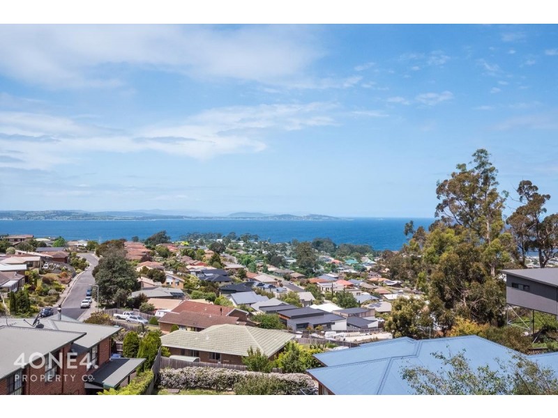 78 Tingira Road, Blackmans Bay TAS 7052