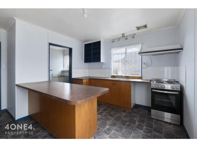 33 Norman Circle, Glenorchy TAS 7010