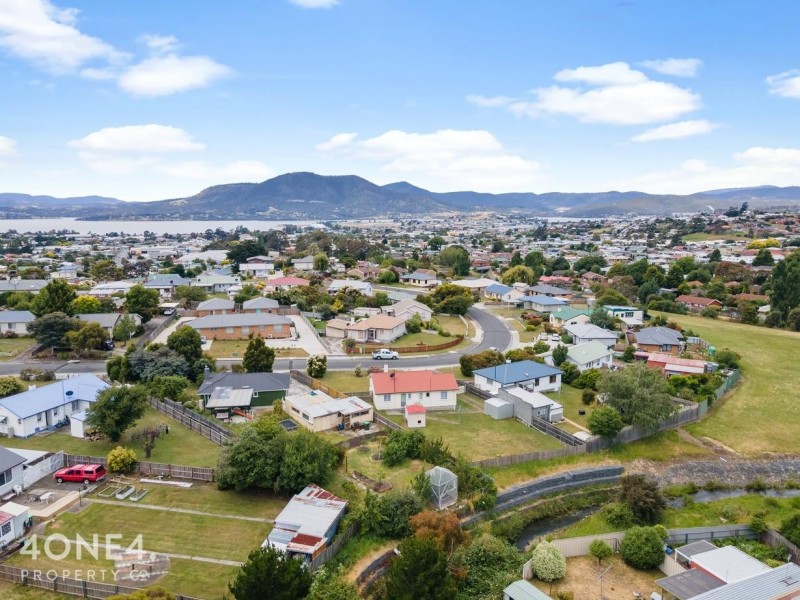 33 Norman Circle, Glenorchy TAS 7010