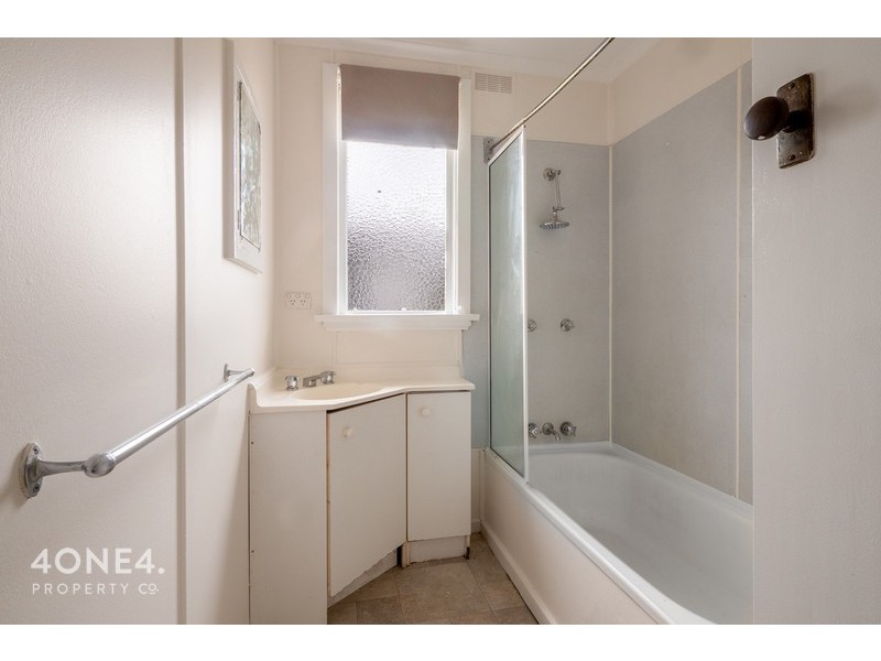 16 Carcoola Street, Chigwell TAS 7011