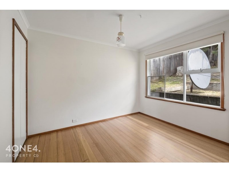 9 Wallace Avenue, Lenah Valley TAS 7008