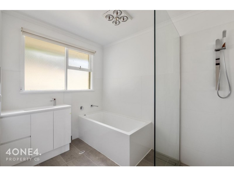 9 Wallace Avenue, Lenah Valley TAS 7008