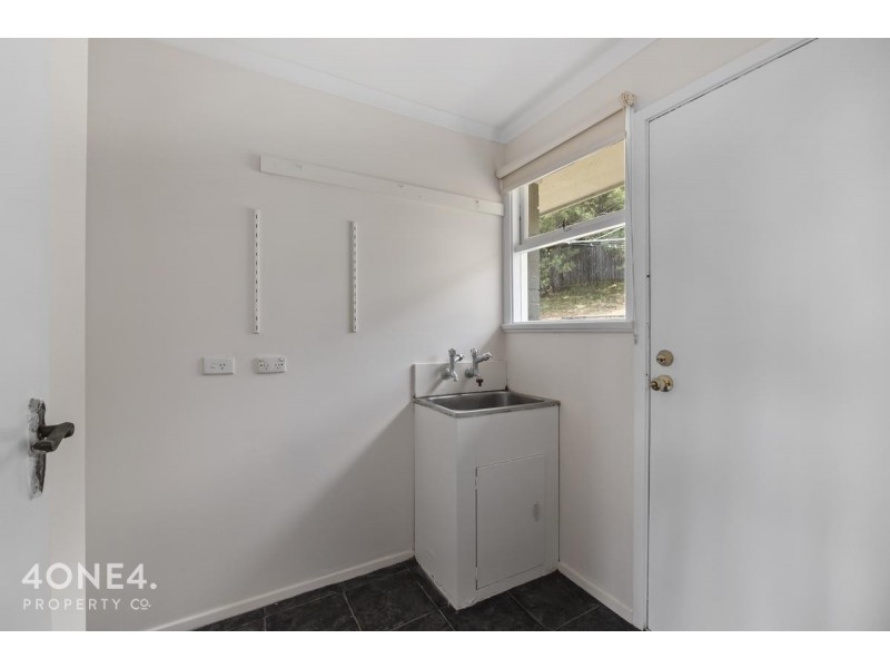 9 Wallace Avenue, Lenah Valley TAS 7008