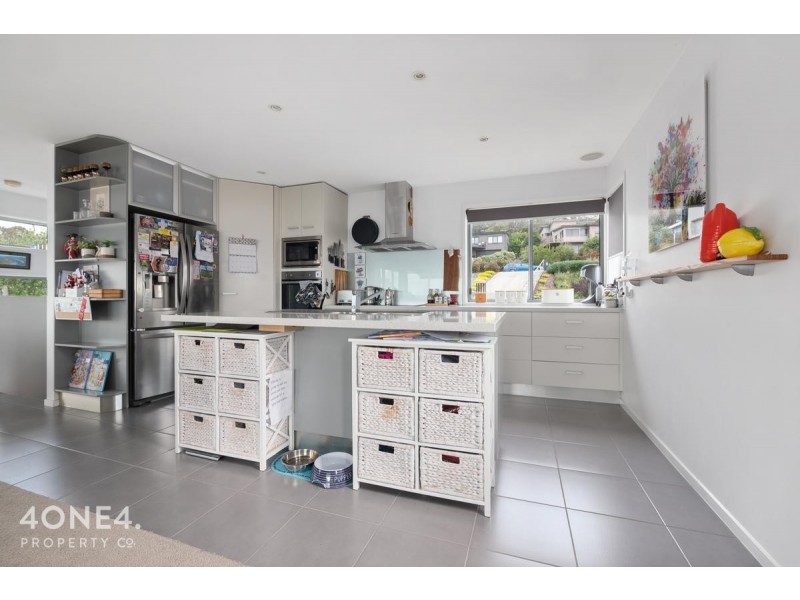 647 Oceana Drive, Tranmere TAS 7018