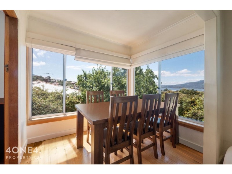 5 Oakbanks Avenue, Montrose TAS 7010