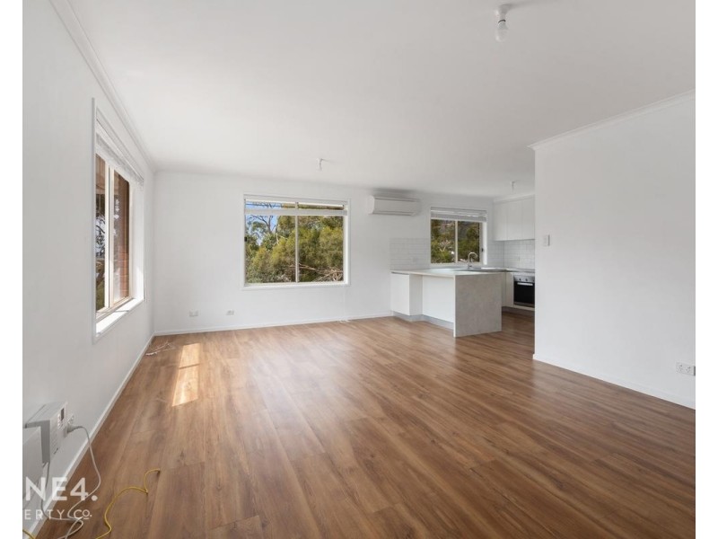 2/10 Treetops Court, Claremont TAS 7011