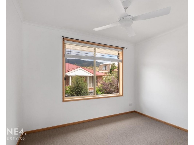 2/10 Treetops Court, Claremont TAS 7011