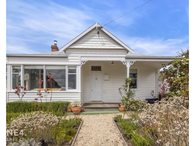 9 Austins Ferry Road, Austins Ferry TAS 7011