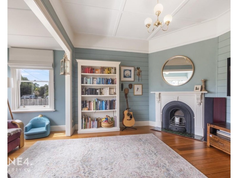 9 Austins Ferry Road, Austins Ferry TAS 7011