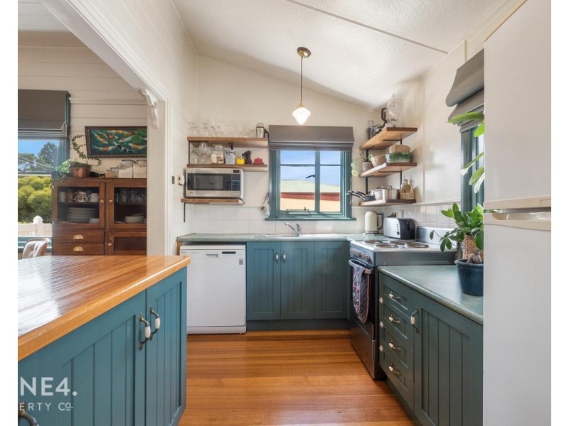 9 Austins Ferry Road, Austins Ferry TAS 7011