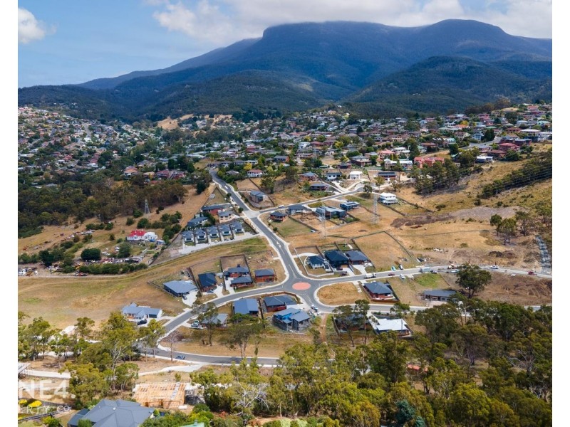 30 Kiewa Rise, Lenah Valley TAS 7008