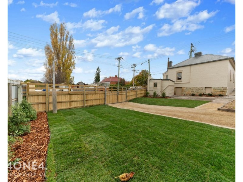 22 Risdon Road, New Town TAS 7008