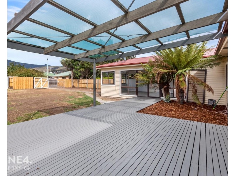 4 Penguin Drive, Glenorchy TAS 7010