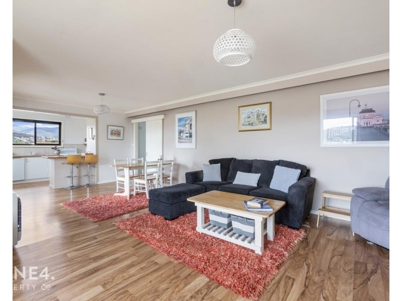 1/2 Chestnut Avenue, Lutana TAS 7009