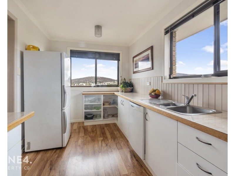 1/2 Chestnut Avenue, Lutana TAS 7009