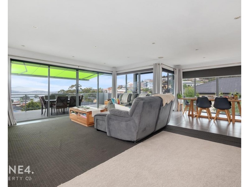647 Oceana Drive, Tranmere TAS 7018