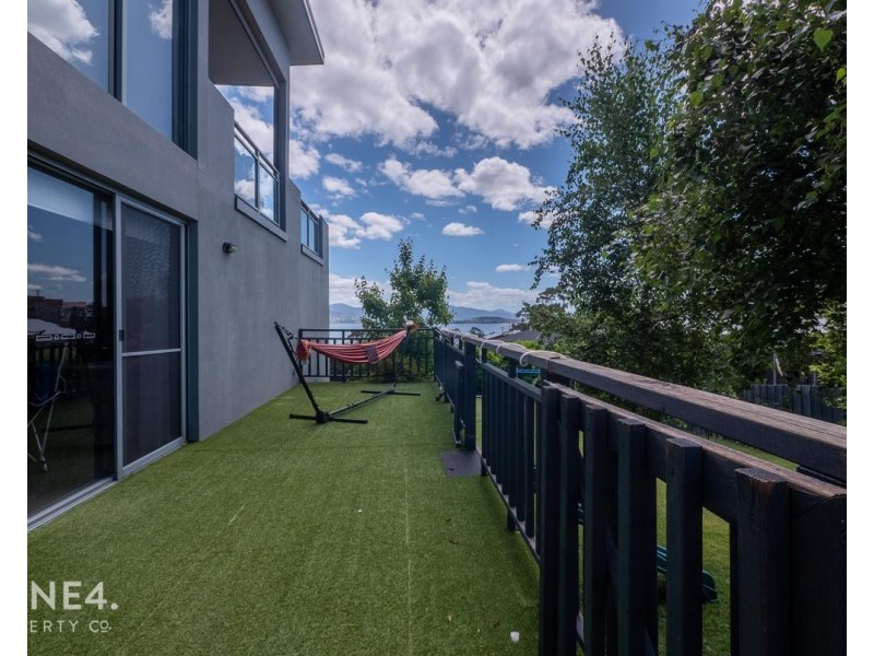 647 Oceana Drive, Tranmere TAS 7018