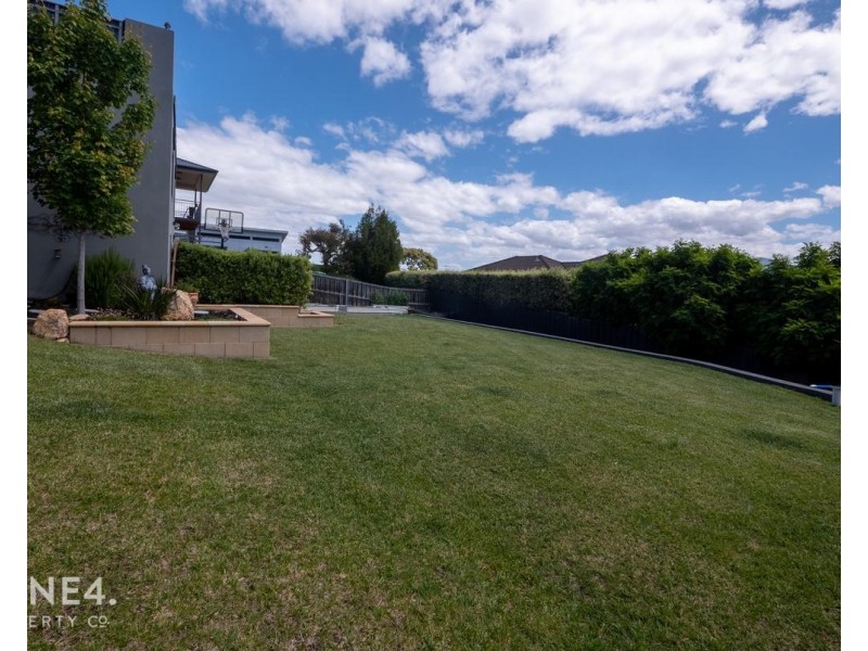 647 Oceana Drive, Tranmere TAS 7018