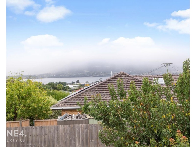 25 Paringa Road, Glenorchy TAS 7010