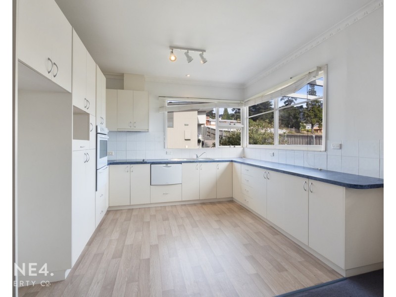 1/6 Main Road, Claremont TAS 7011