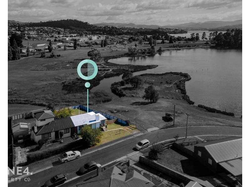 6 Curlew Parade, Claremont TAS 7011