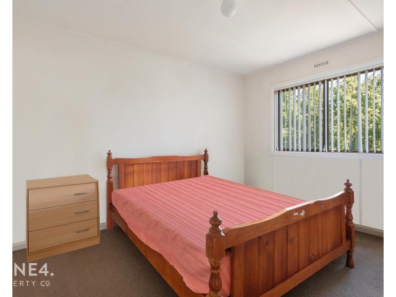 6 Curlew Parade, Claremont TAS 7011