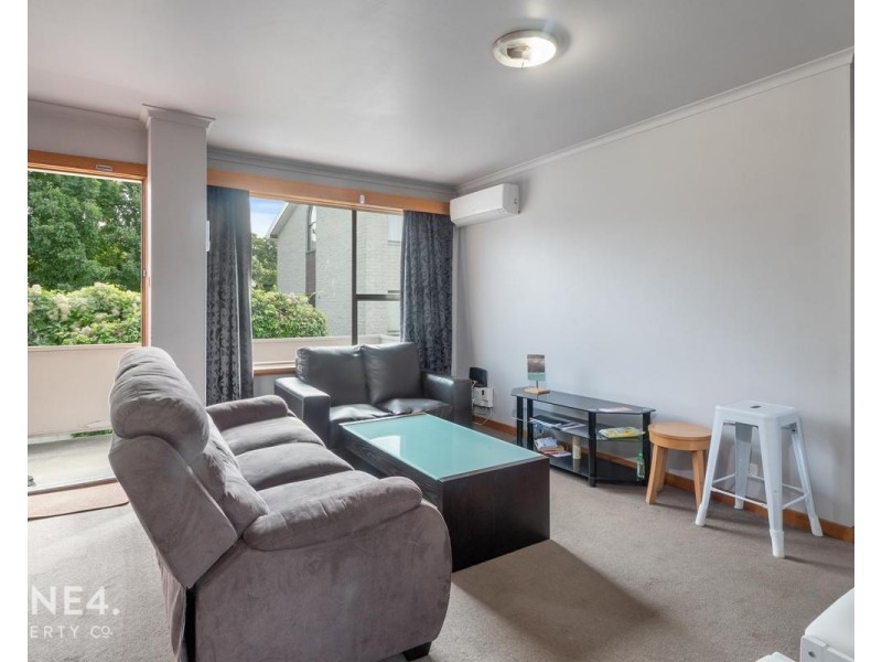 2/43 Regent Street, Sandy Bay TAS 7005