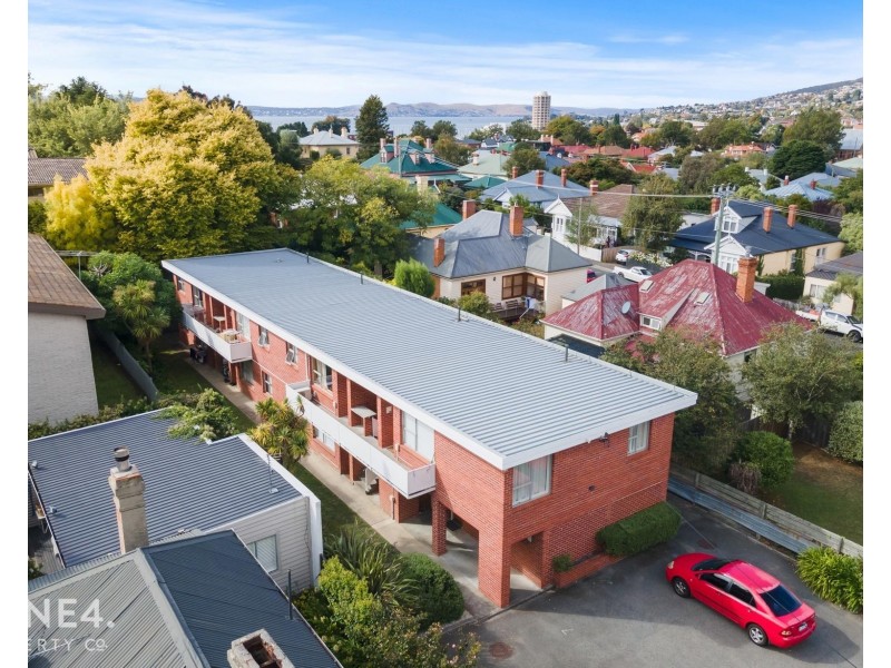2/43 Regent Street, Sandy Bay TAS 7005