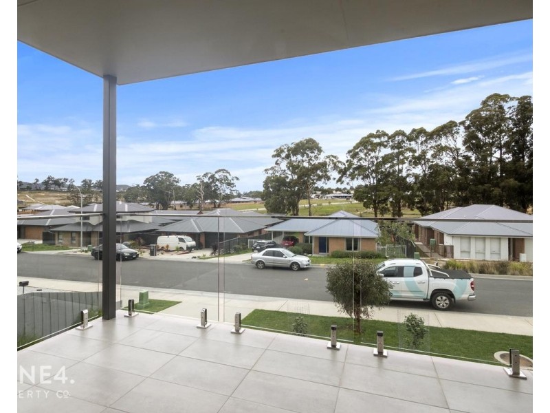 2/59 Apolline Drive, Kingston TAS 7050