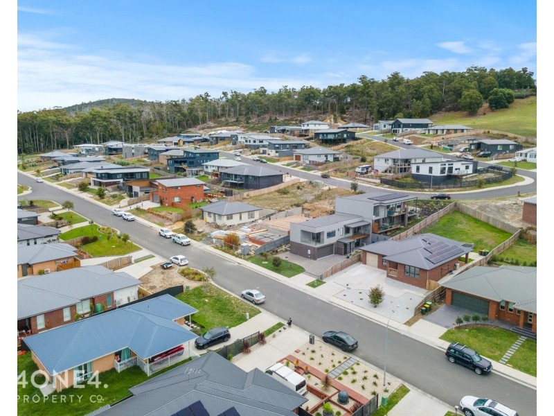 2/59 Apolline Drive, Kingston TAS 7050