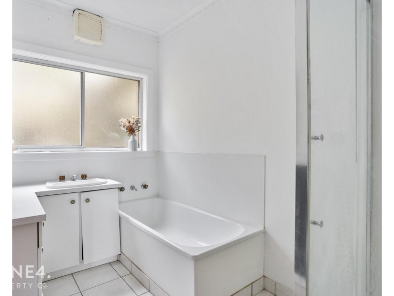 1 & 2/15 Capri Drive, Sandy Bay TAS 7005