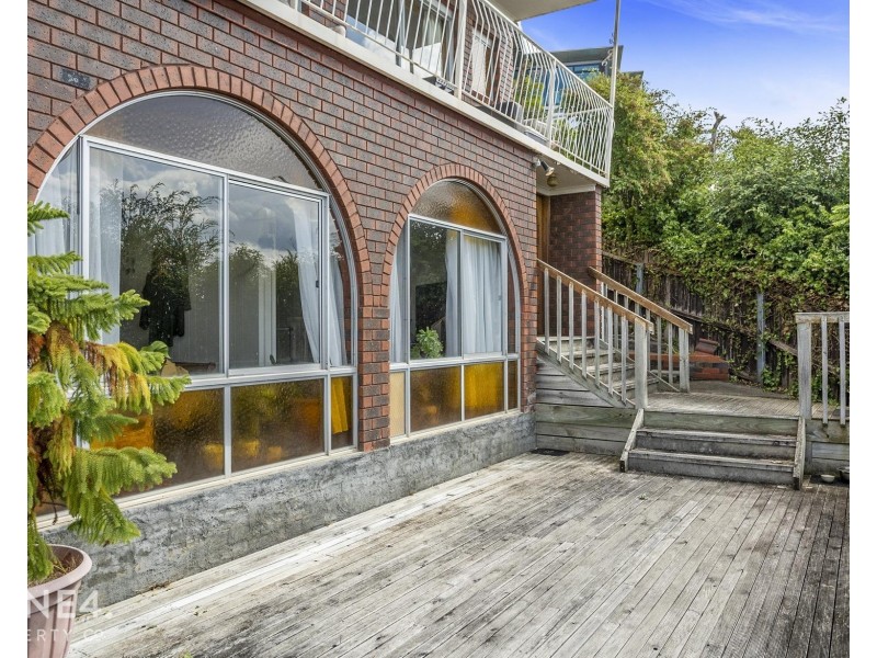1 & 2/15 Capri Drive, Sandy Bay TAS 7005