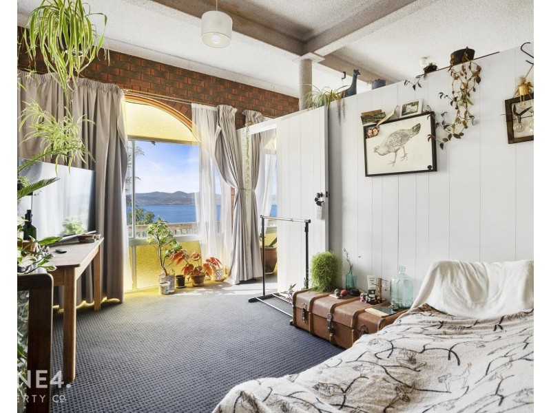 1 & 2/15 Capri Drive, Sandy Bay TAS 7005