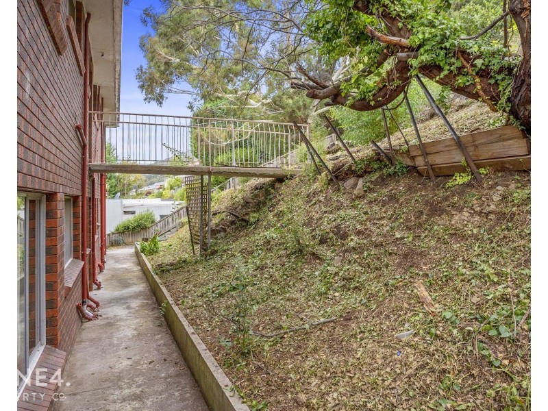 1 & 2/15 Capri Drive, Sandy Bay TAS 7005