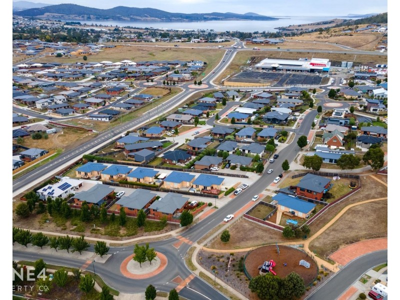 4/1 Hance Road, Howrah TAS 7018