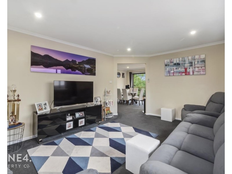 10/13 Burrows Avenue, Brighton TAS 7030