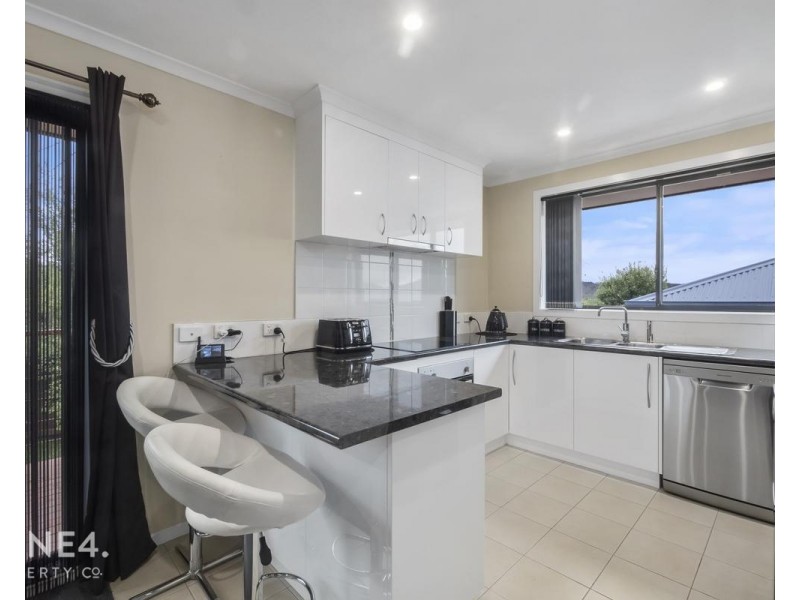 10/13 Burrows Avenue, Brighton TAS 7030