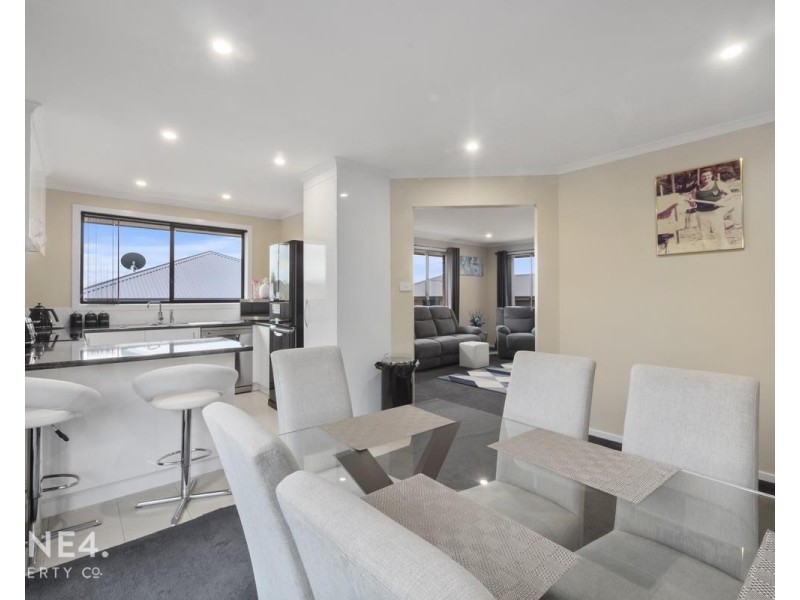 10/13 Burrows Avenue, Brighton TAS 7030