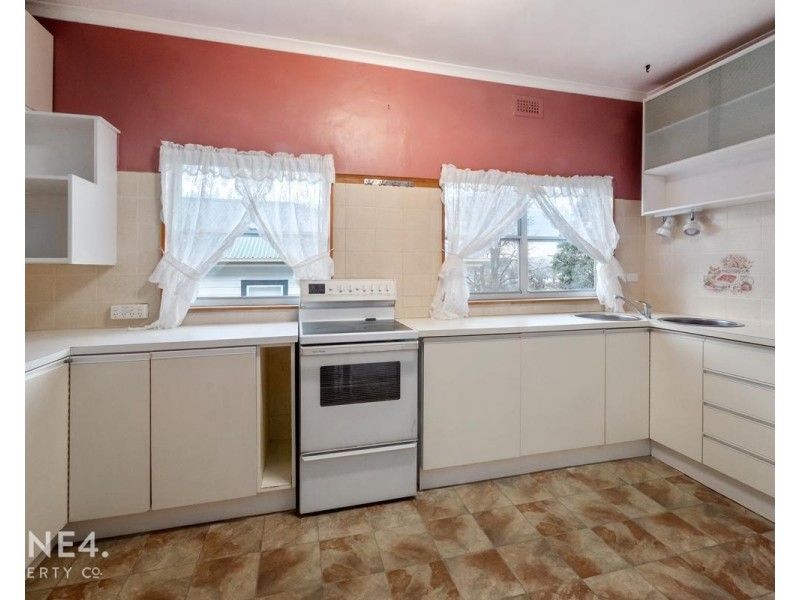8 Browning Road, Moonah TAS 7009