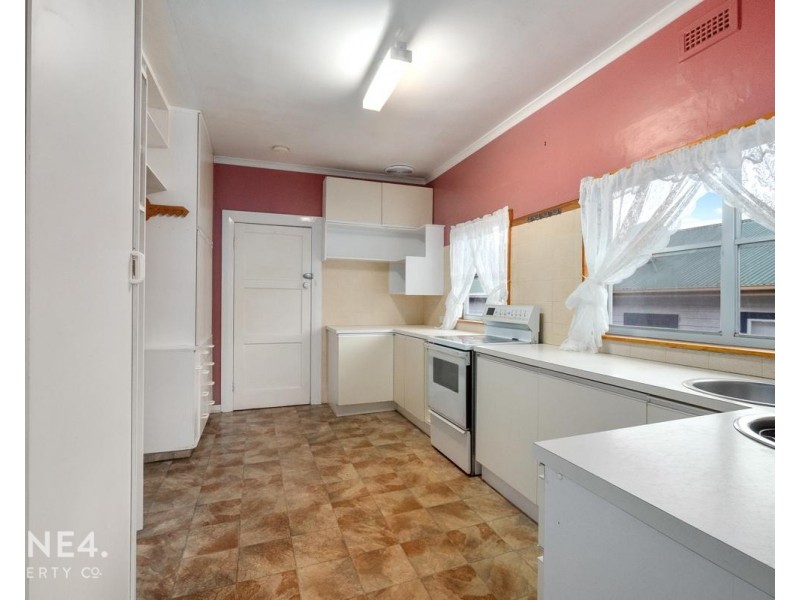8 Browning Road, Moonah TAS 7009