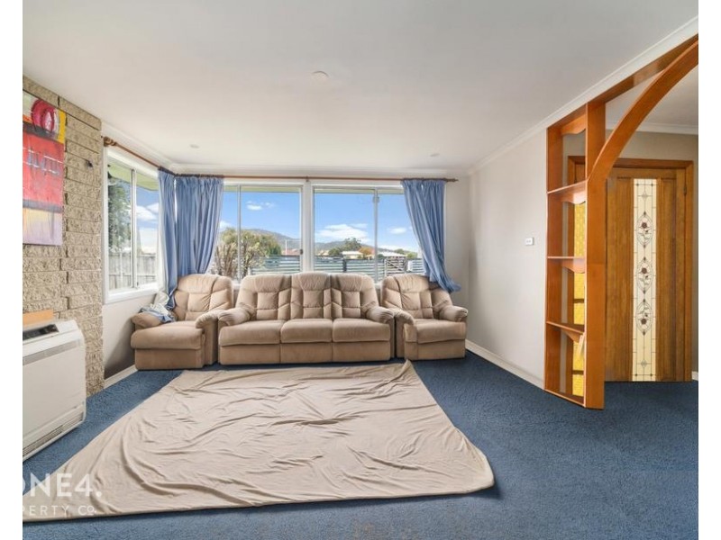 24 Hookey Court, Rokeby TAS 7019