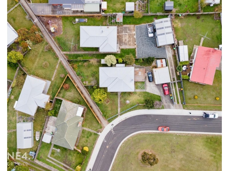 24 Hookey Court, Rokeby TAS 7019