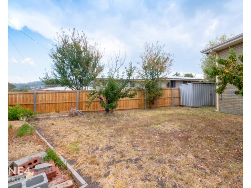 24 Hookey Court, Rokeby TAS 7019