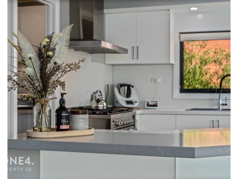 17 Turnbull Crescent, Rosetta TAS 7010