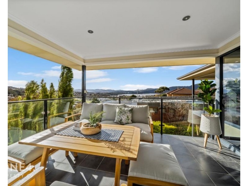 17 Turnbull Crescent, Rosetta TAS 7010
