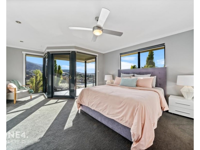 17 Turnbull Crescent, Rosetta TAS 7010