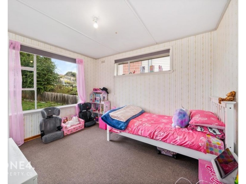 80 Chippendale  Street, Claremont TAS 7011